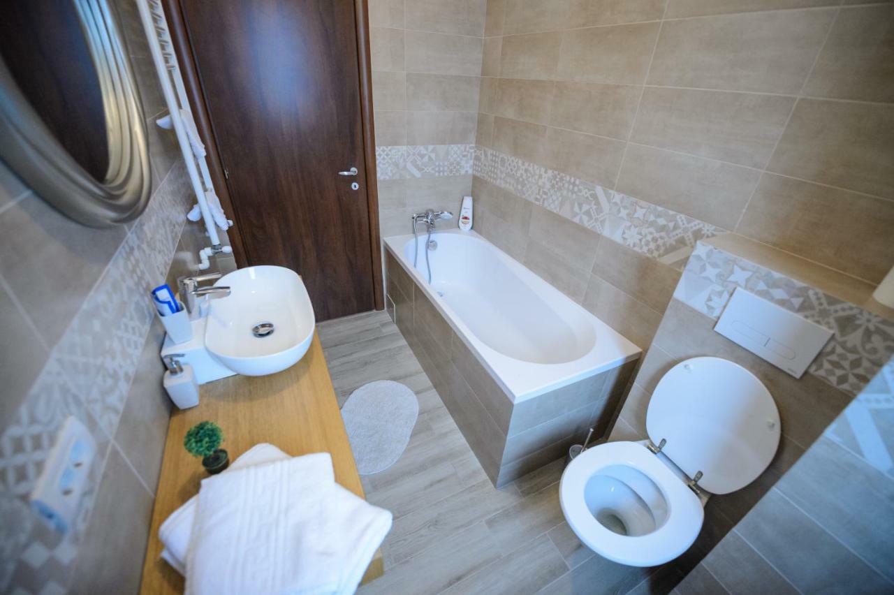 Rbk Residence Navodari Bagian luar foto